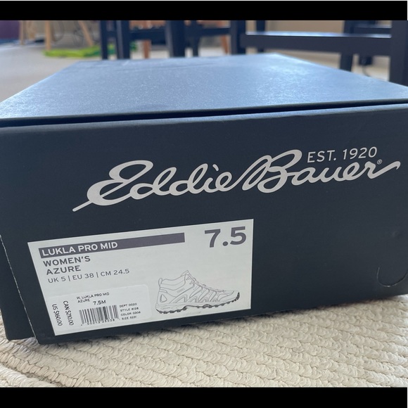Eddie Bauer Lukla pro mid womens ankle rise hiking boot as good as new .US 7.5 . - Picture 2 of 9